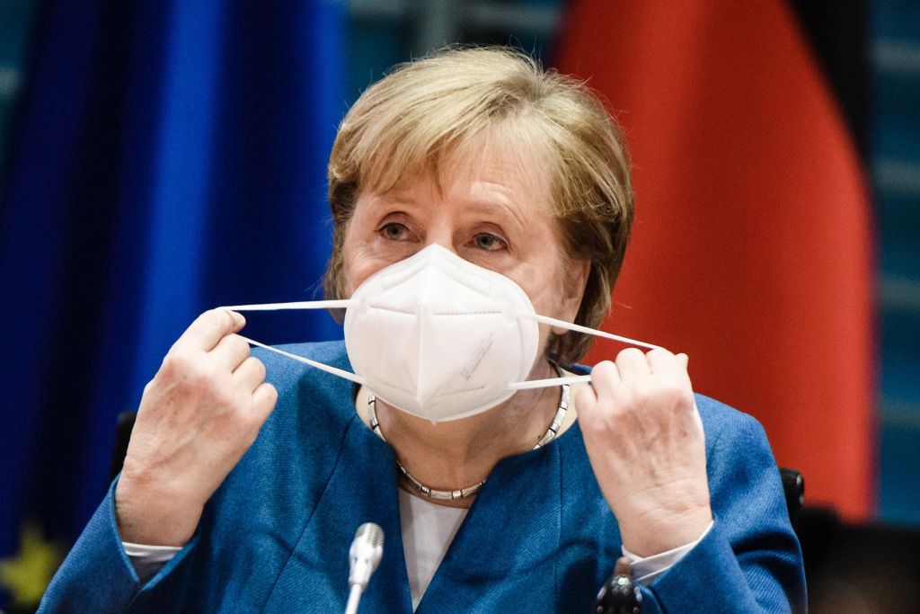 Angela Merkel została zaszczepiona. Wiemy, jakiego preparatu użyto