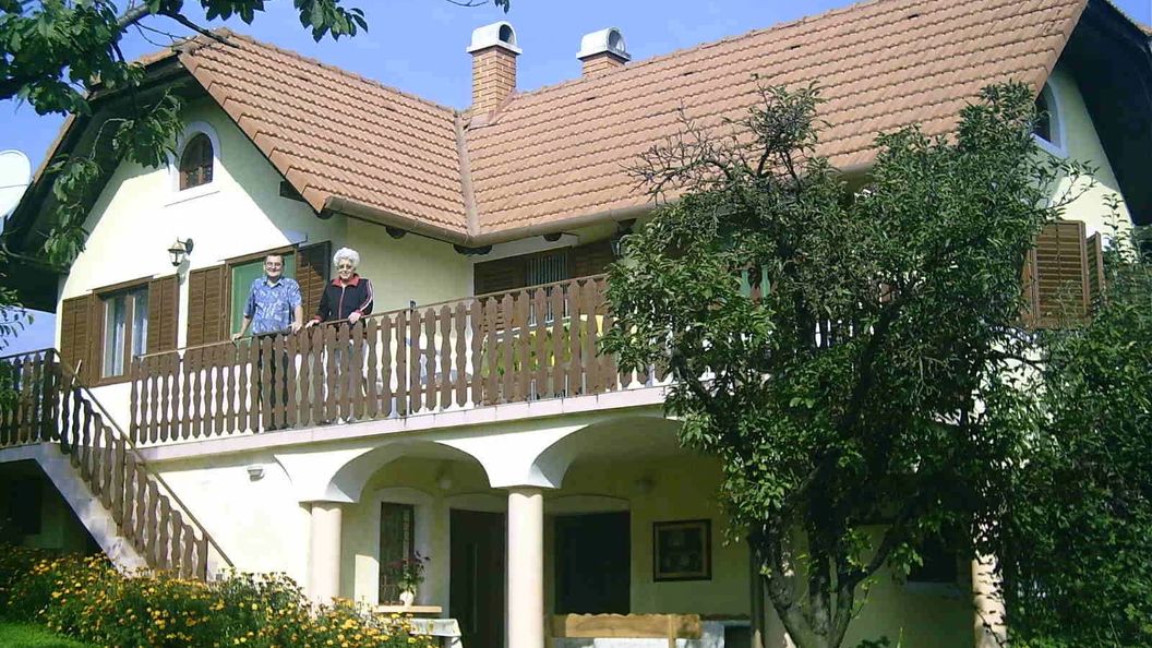Kovács Apartman Alsópáhok (1)