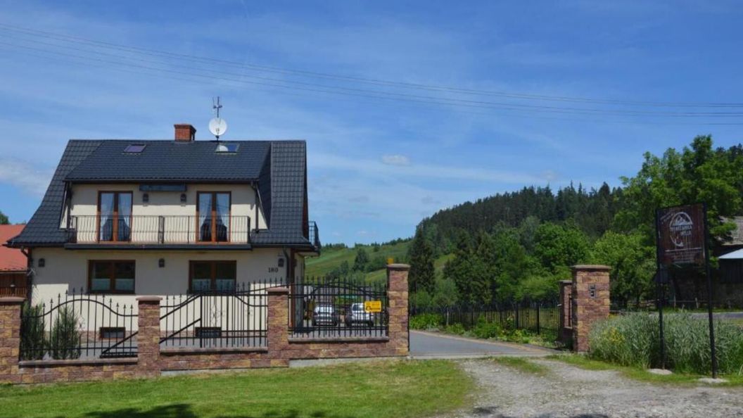 Pensjonat "Willa TRYBSZANKA" Trybsz (1)