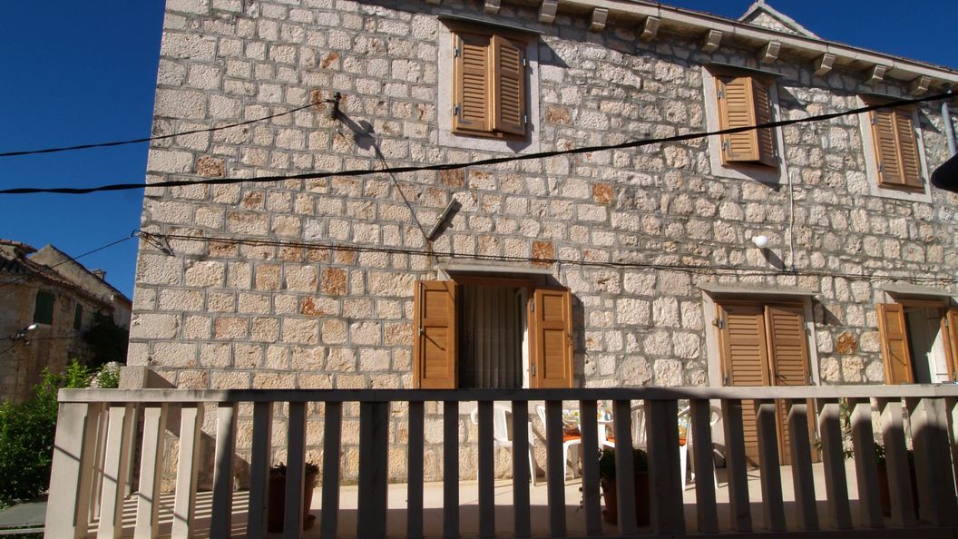 Apartmanok A Tenger Mellett Sutivan, Brac - 719 Sutivan (1)