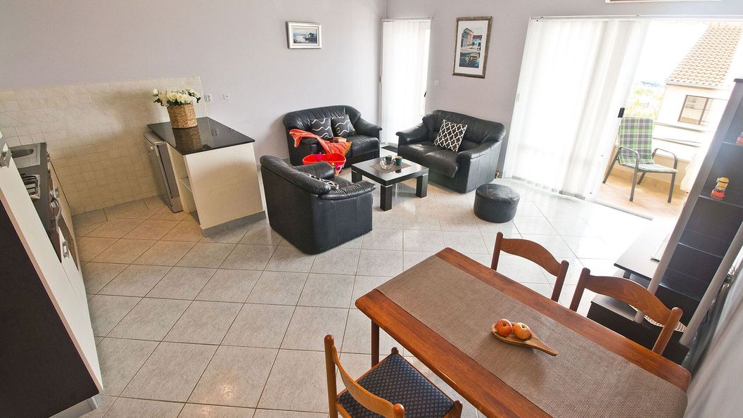 Apartmanok Parkolóhellyel Podstrana, Split - 10348 Podstrana (1)