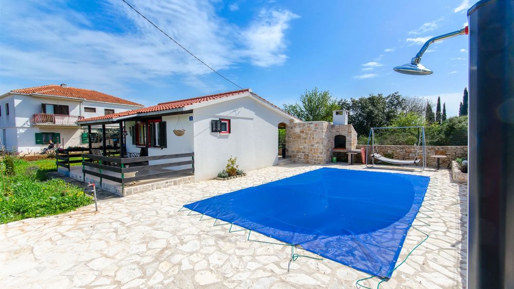 House Ara Grohote (1)