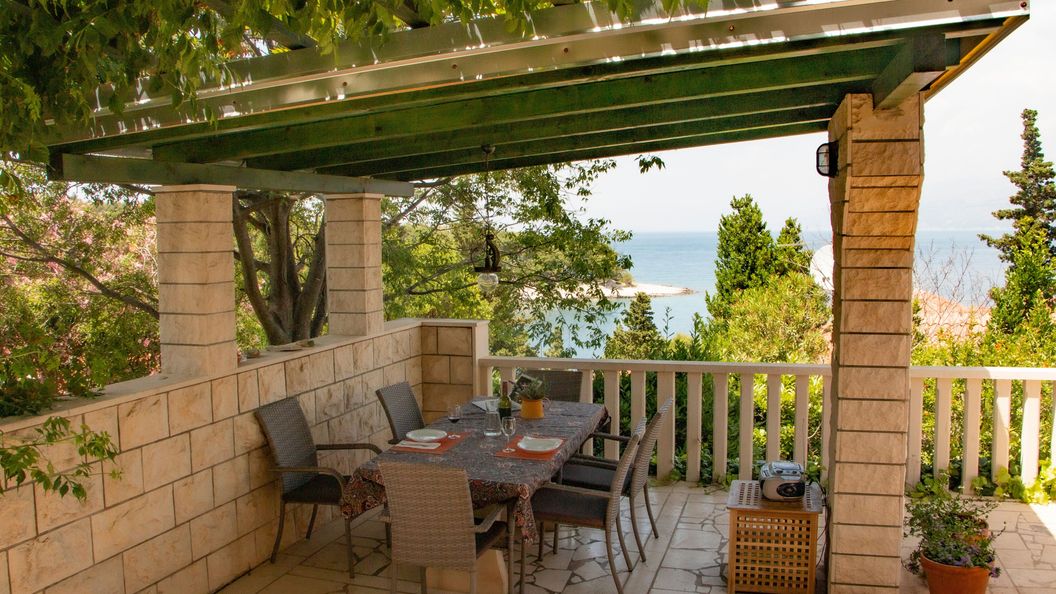 Nyaralóház A Tenger Mellett Splitska, Brac - 5668 Splitska (1)