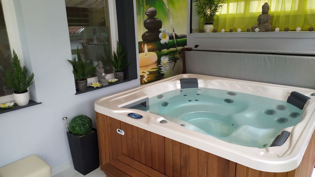 Silver Apartman Eger (1)