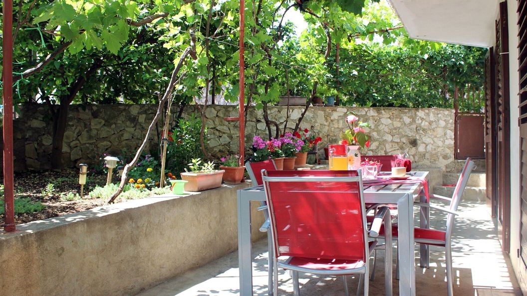 Apartmanok A Tenger Mellett Businci, Ciovo - 1081 Bušinci (1)