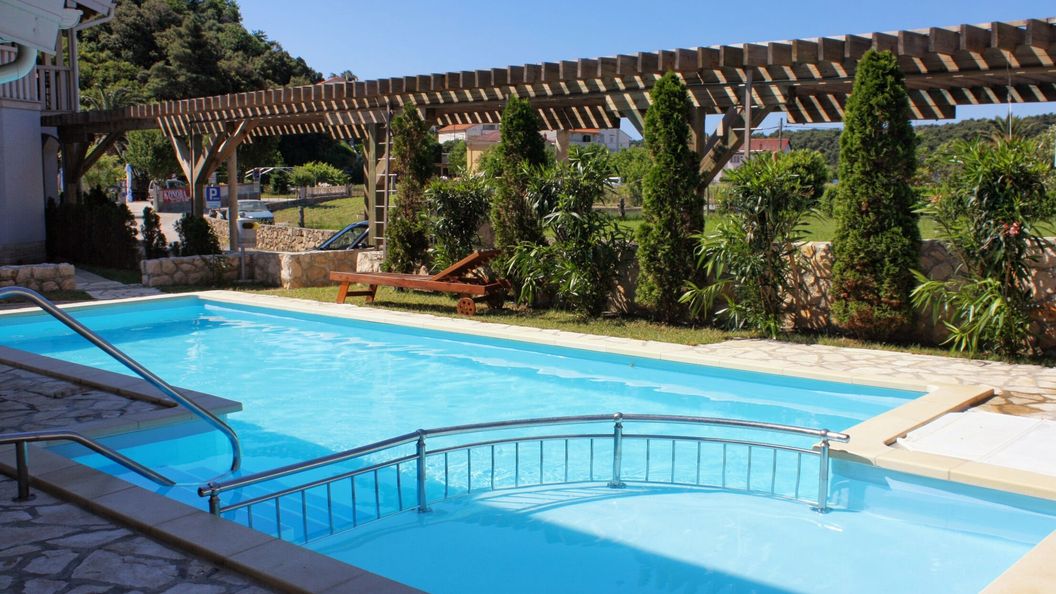 Apartmanok Családok Részére Medencével Palit, Rab - 3210 Palit (1)