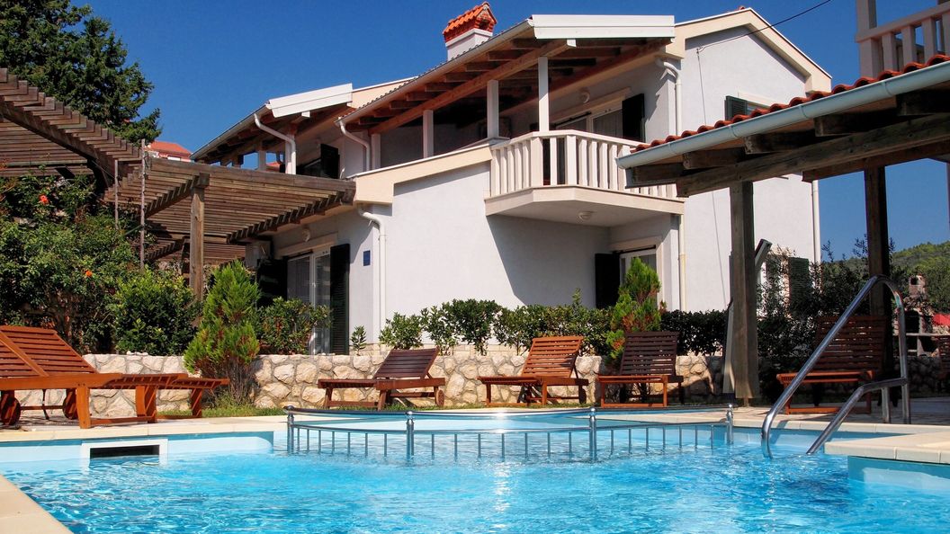 Apartmanok Családok Részére Medencével Palit, Rab - 3212 Palit (1)