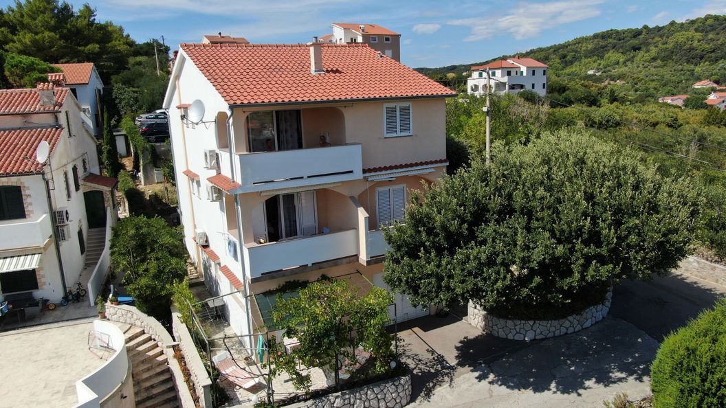 Apartmanok és Szobák Parkolóhellyel Palit, Rab - 5067 Palit (1)