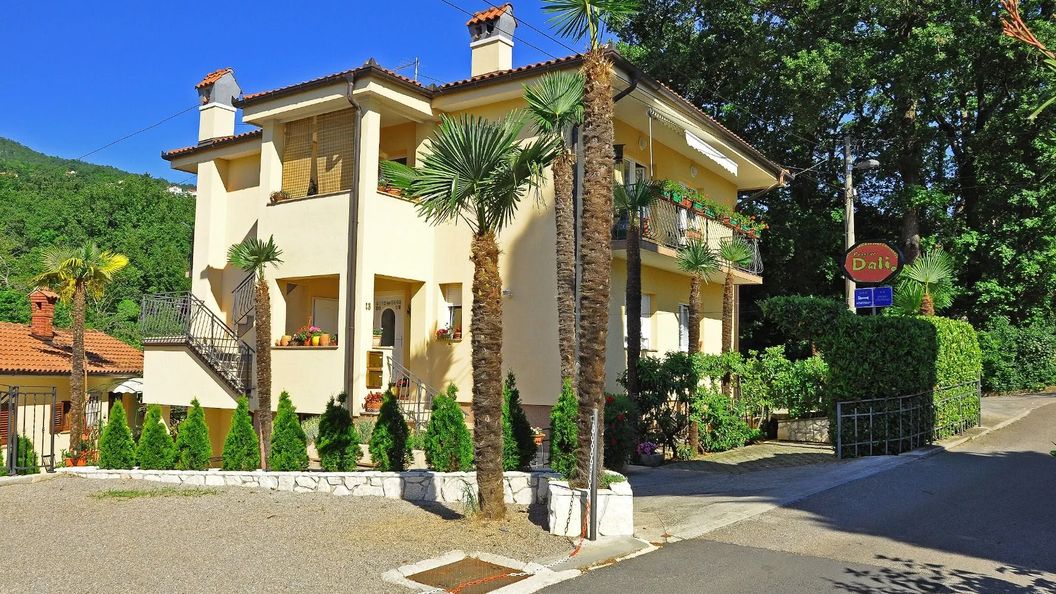 Apartmanok Parkolóhellyel Opric, Opátia - Opatija - 7728 Oprič (1)