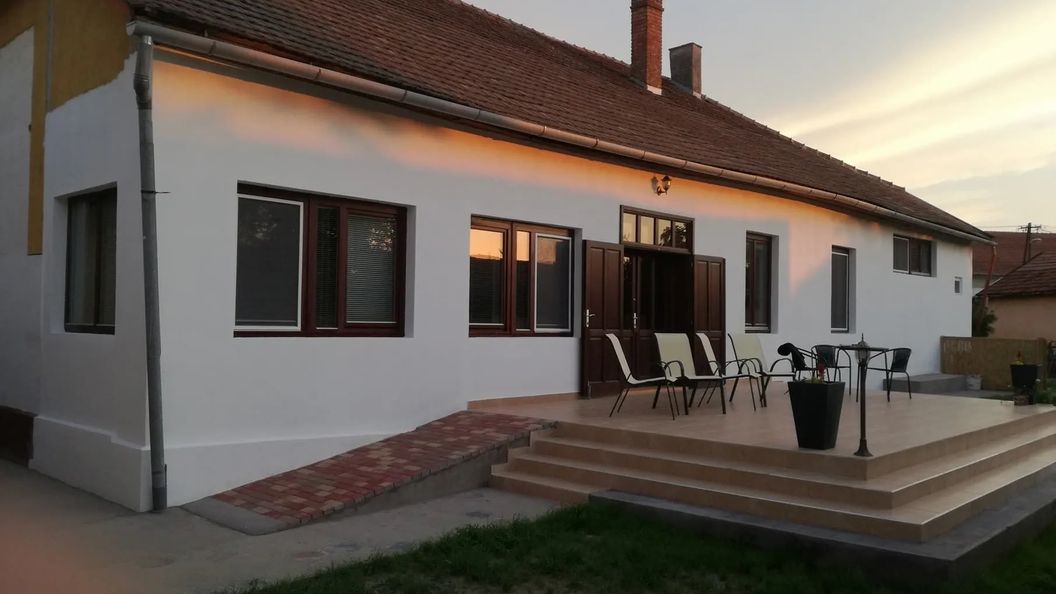 Fyred Villa Üdülőpark és Rendezvényház Tiszafüred (1)