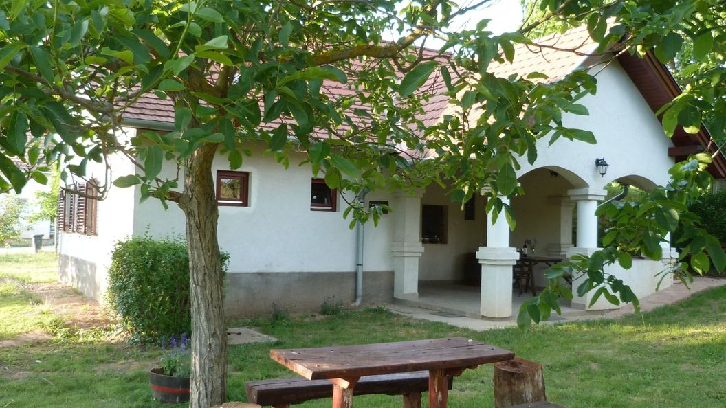 István Pince Vendégház Zamárdi (1)