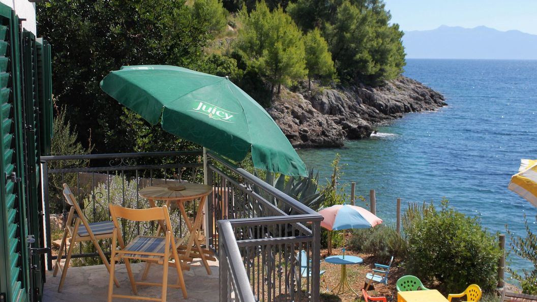 Ház Gyermekes Családok Részére A Tenger Mellett Öböl Tvrdni Dolac, Hvar - 2057 Tvrdni Dolac (1)