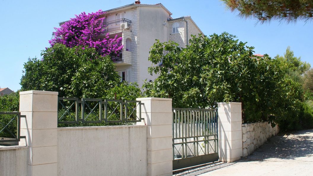 Apartmanok A Tenger Mellett Rastici, Ciovo - 2104 Rastići (1)