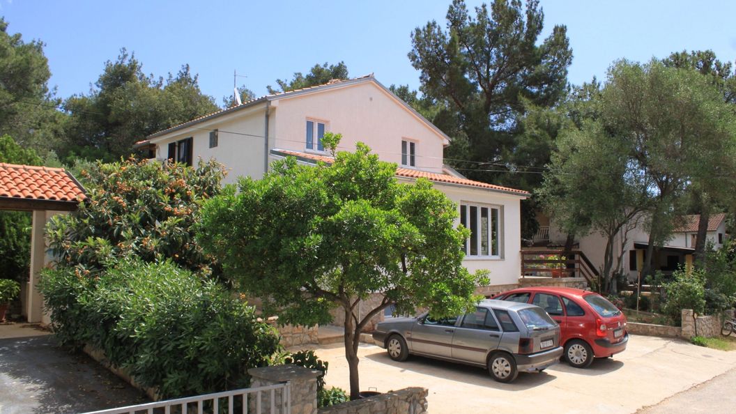 Apartmanok Parkolóhellyel Artatore, Losinj - 8007 Artatore (1)