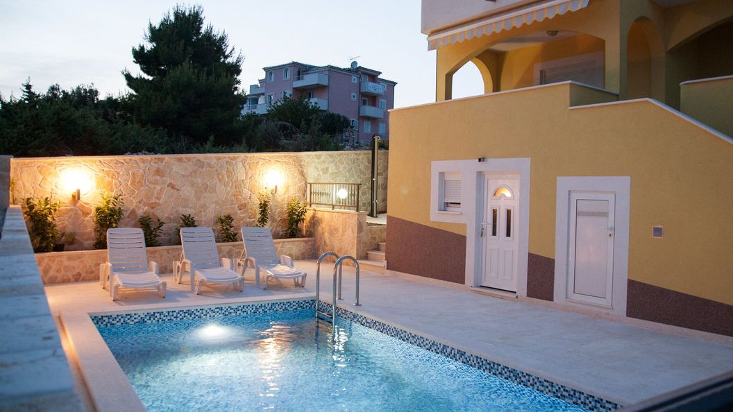 Apartmanok A Tenger Mellett Medencével Zecevo Rtic, Rogoznica - 11869 Zečevo Rtić (1)