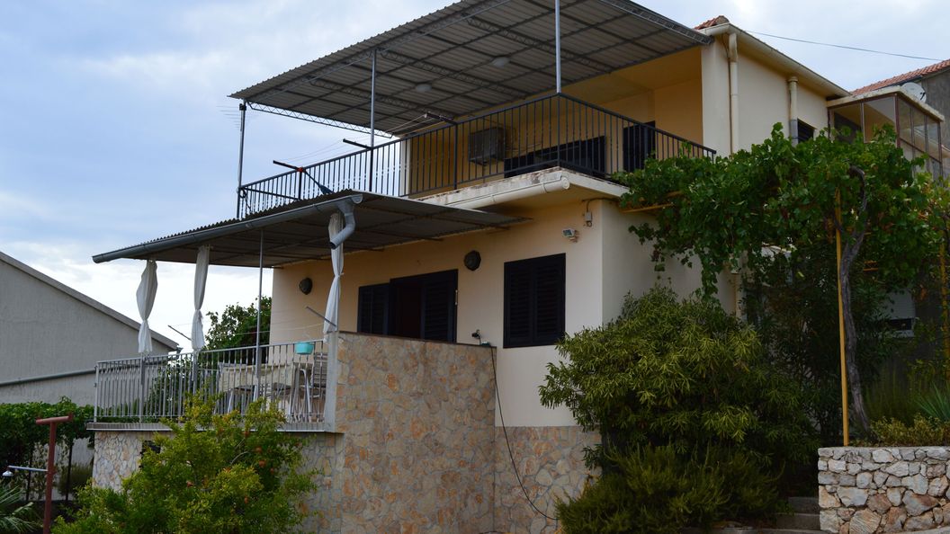 Apartmanok Parkolóhellyel Bilo, Primosten - 12434 Bilo (1)