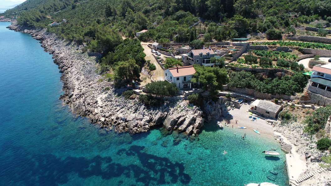 Ház Gyermekes Családok Részére A Tenger Mellett Öböl Pakomina, Hvar - 12702 Pakomina (1)