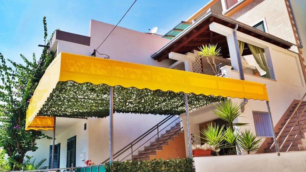 Apartmanok A Tenger Mellett Krilo Jesenice, Omis - 15145 Krilo Jesenice (1)