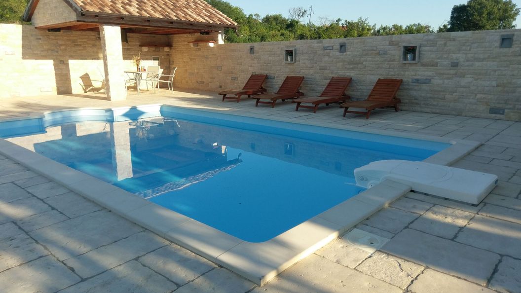 Ház Családok Részére Medencével Popovici, Zagora - 14074 Popovići (1)