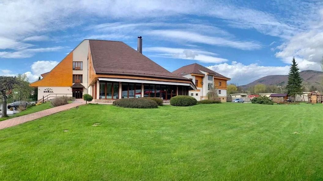 Wellness & Spa hotel Horal Rožnov pod Radhoštěm (1)