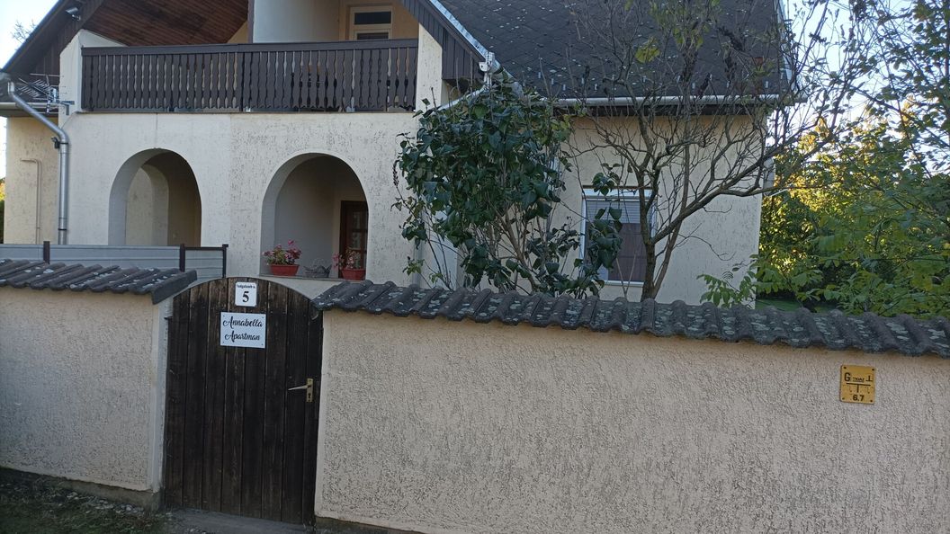 Annabella Apartman Berekfürdő (1)