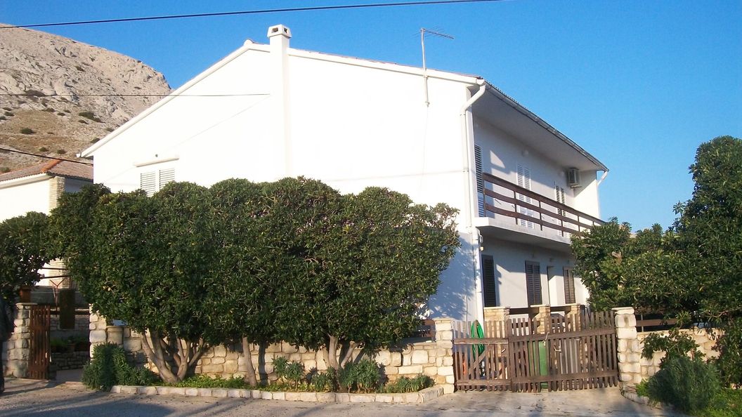 Apartmanok Parkolóhellyel Pag - 16016 (1)