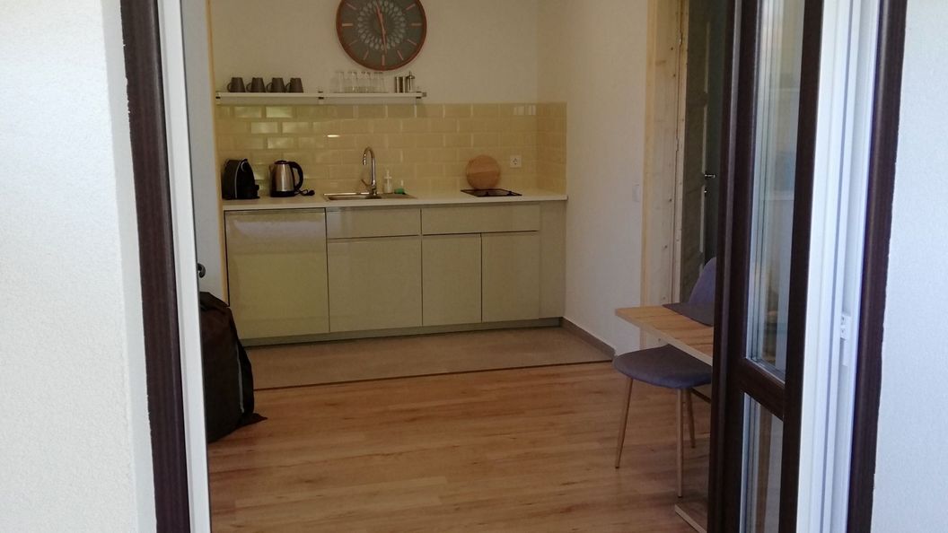 ZeZoArt Apartman Alsóörs (1)