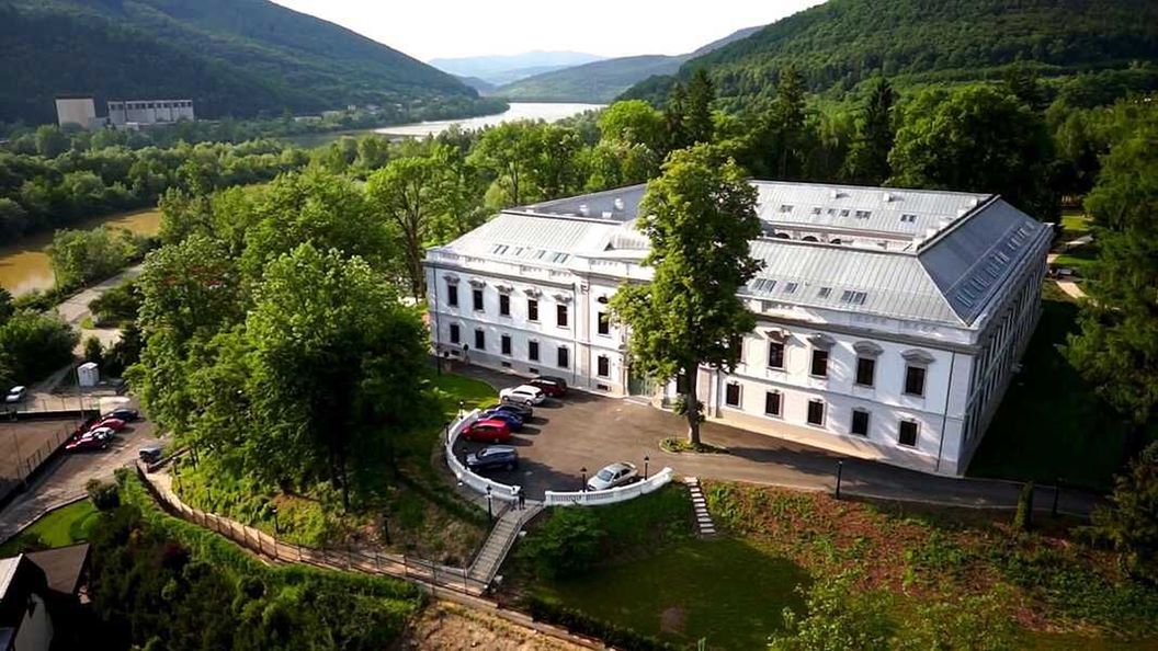 HOTEL GINO PARK PALACE Považská Bystrica (1)