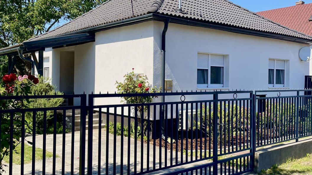 Leander House Siófok (1)