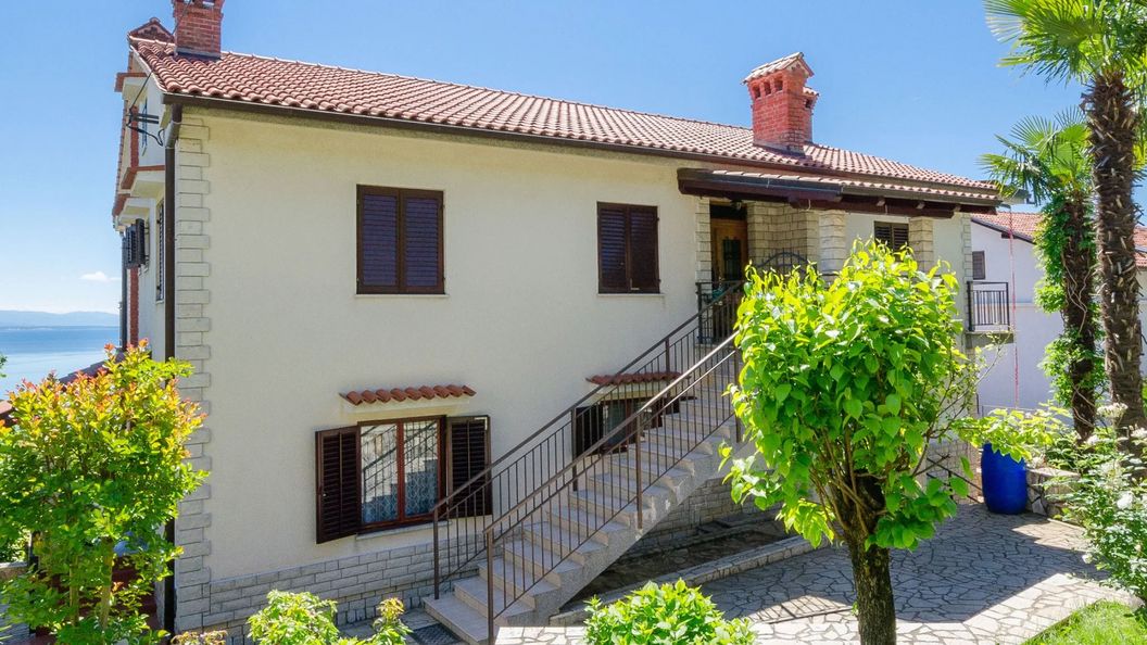 Apartments Zeljko Lovran (1)