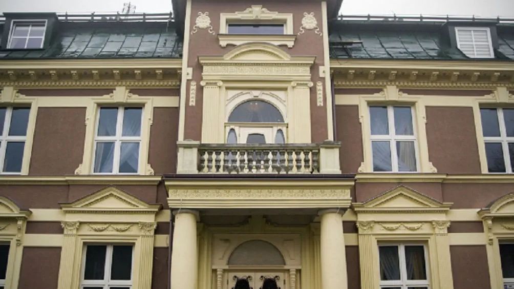 Pałac Dąbrowa Górnicza (1)