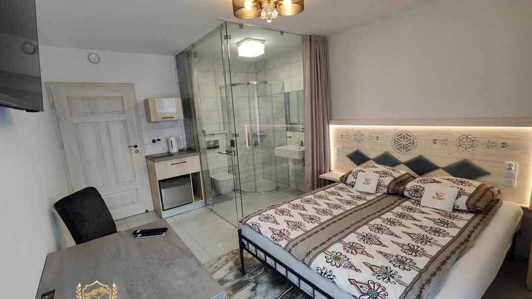 Nad Zdrojami - Pokoje i Apartamenty Szczawnica (1)