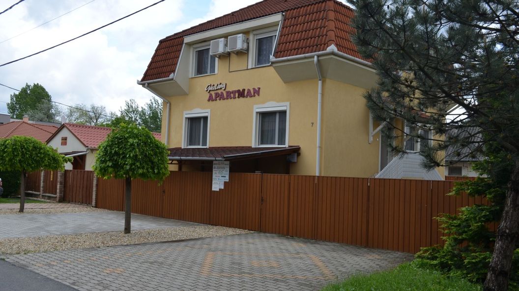 Gázláng Apartman Hajdúszoboszló (1)