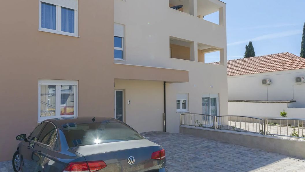 Apartments Luxury and Sea View Brodarica (1)