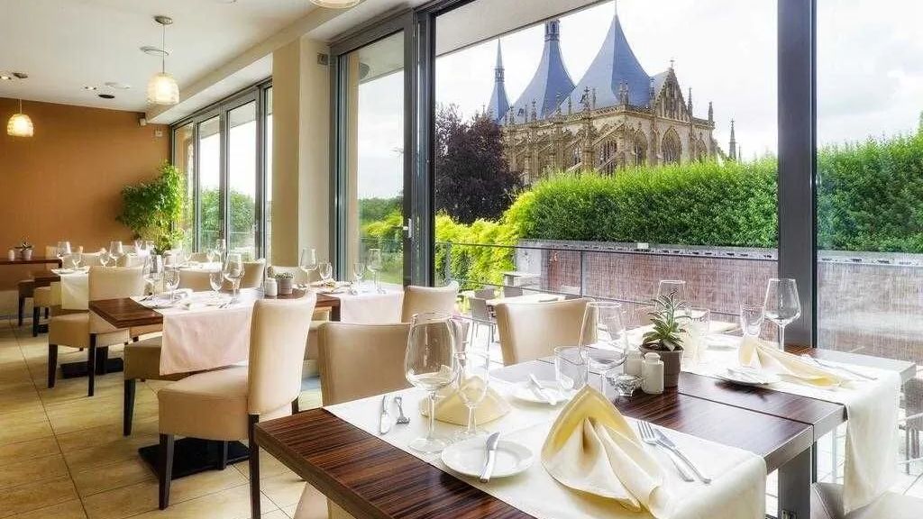 BARBORA Restaurant & Penzion Kutná Hora (1)