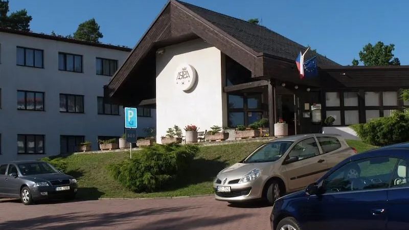 Hotel Astra Tuchlovice (1)
