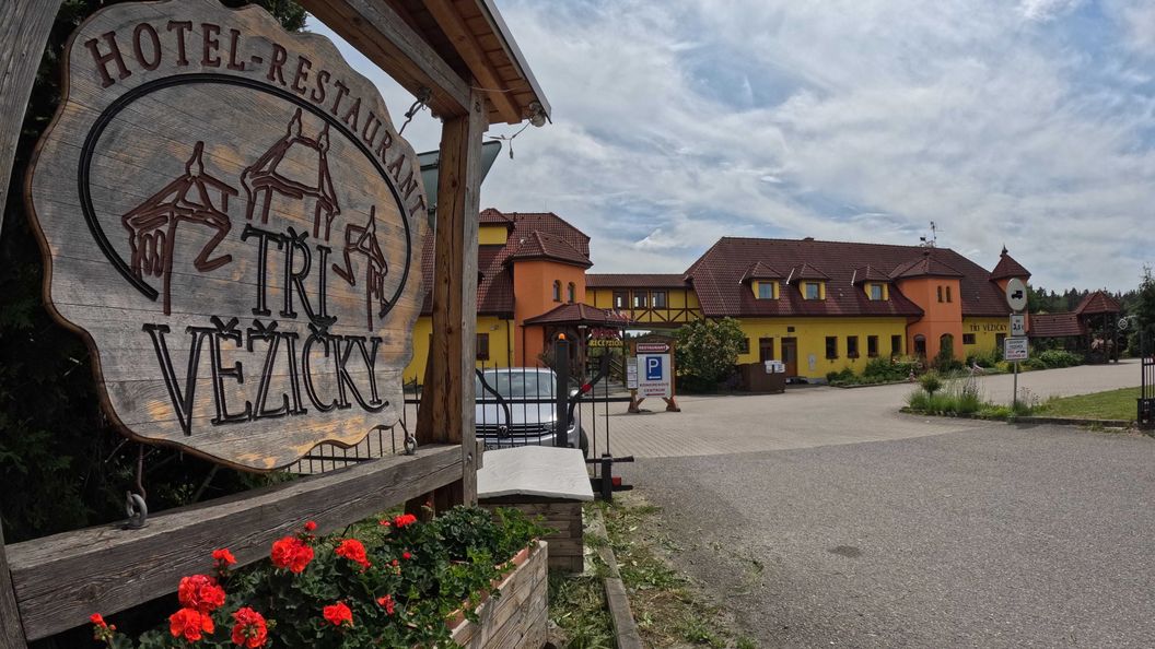 Hotel Tři Věžičky Střítež (1)