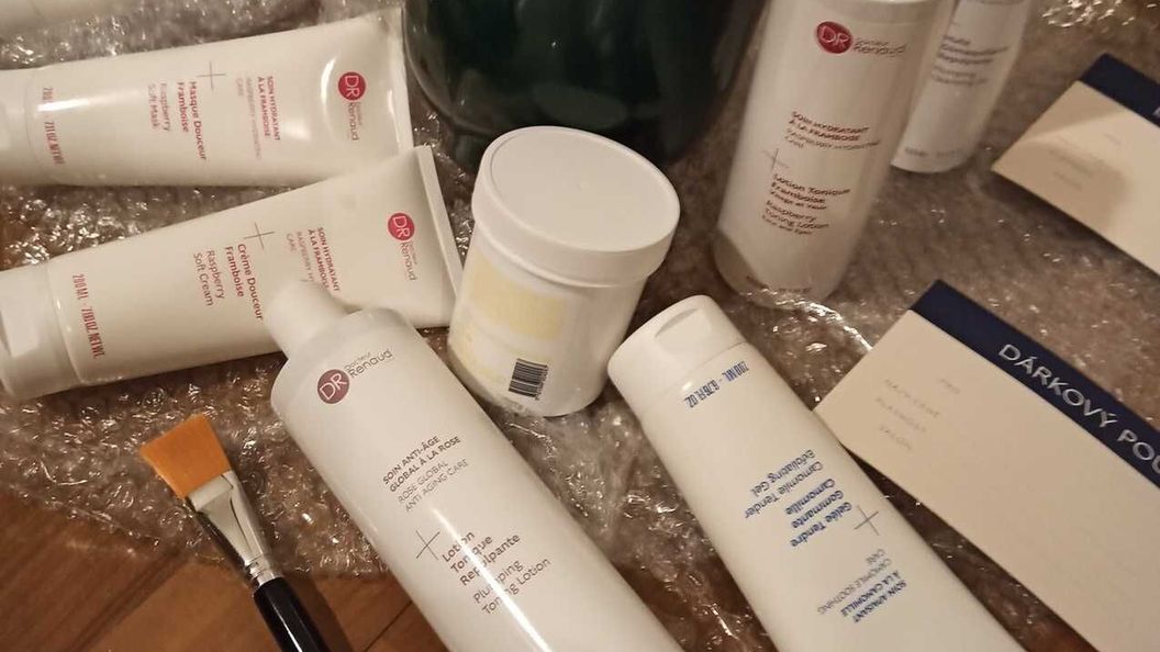 APARTMÁNY ŽIAKOVÁ- UBYTOVÁNÍ NOVÉ HRADY111 Nové Hrady (1)