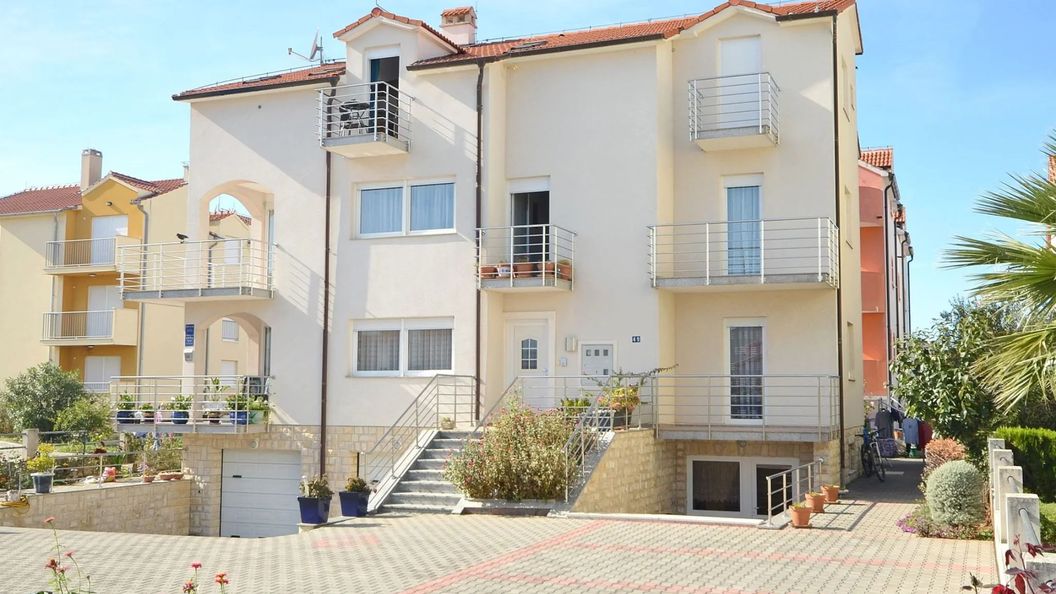 Apartments Mara Vodice (1)