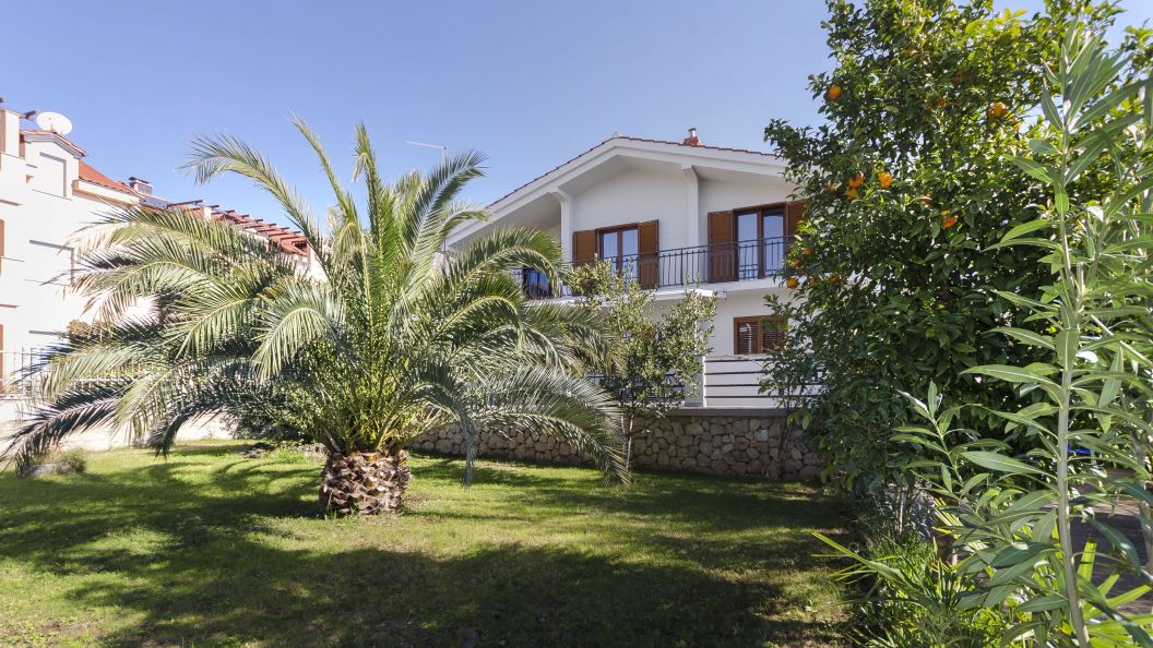 Apartments and Rooms Antee Vodice (1)