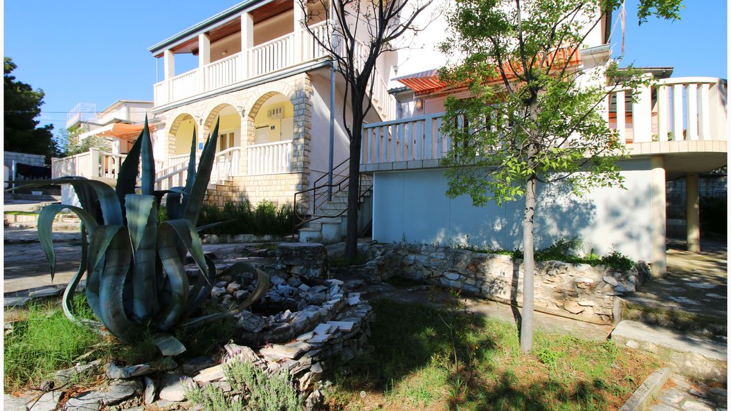 Apartments Tina Toni Primosten (1)