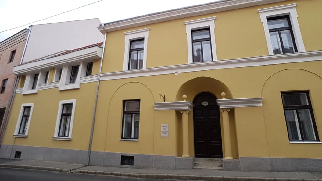 Piacsek Apartmanház Pécs (1)