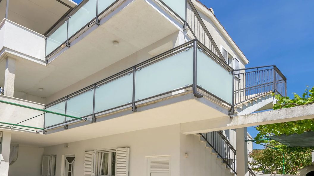 Apartments Vinčić Rogoznica (1)