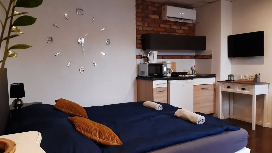 Ady Apartman Tata (1)