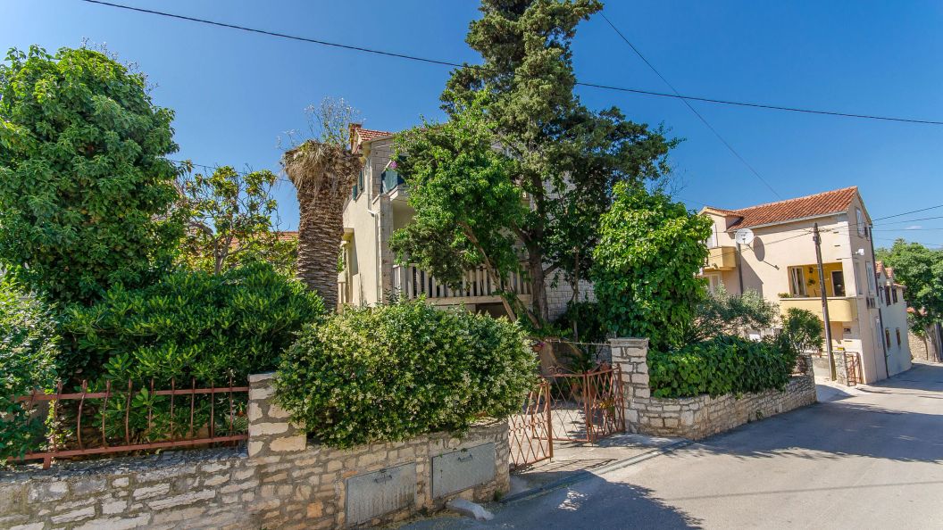 Apartments Kata Supetar (1)