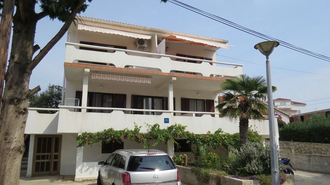 Apartments Ines Novalja (1)