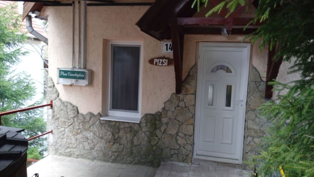 Pizsi Vendégház Galyatető (1)