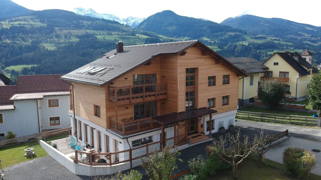 Schneekristall Aparthotel Aich (1)