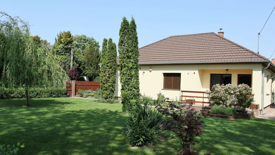 Rézi Ház Balatonboglár (1)