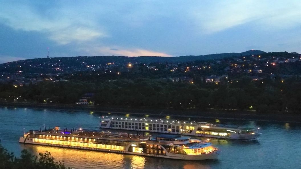 Duna View Apartment Budapest (1)